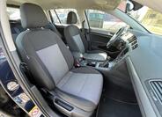 Volkswagen Golf 25