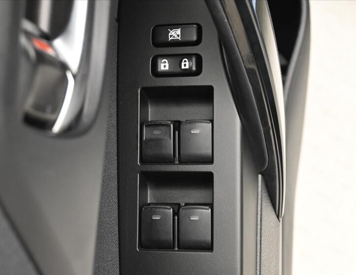 Toyota Auris 24