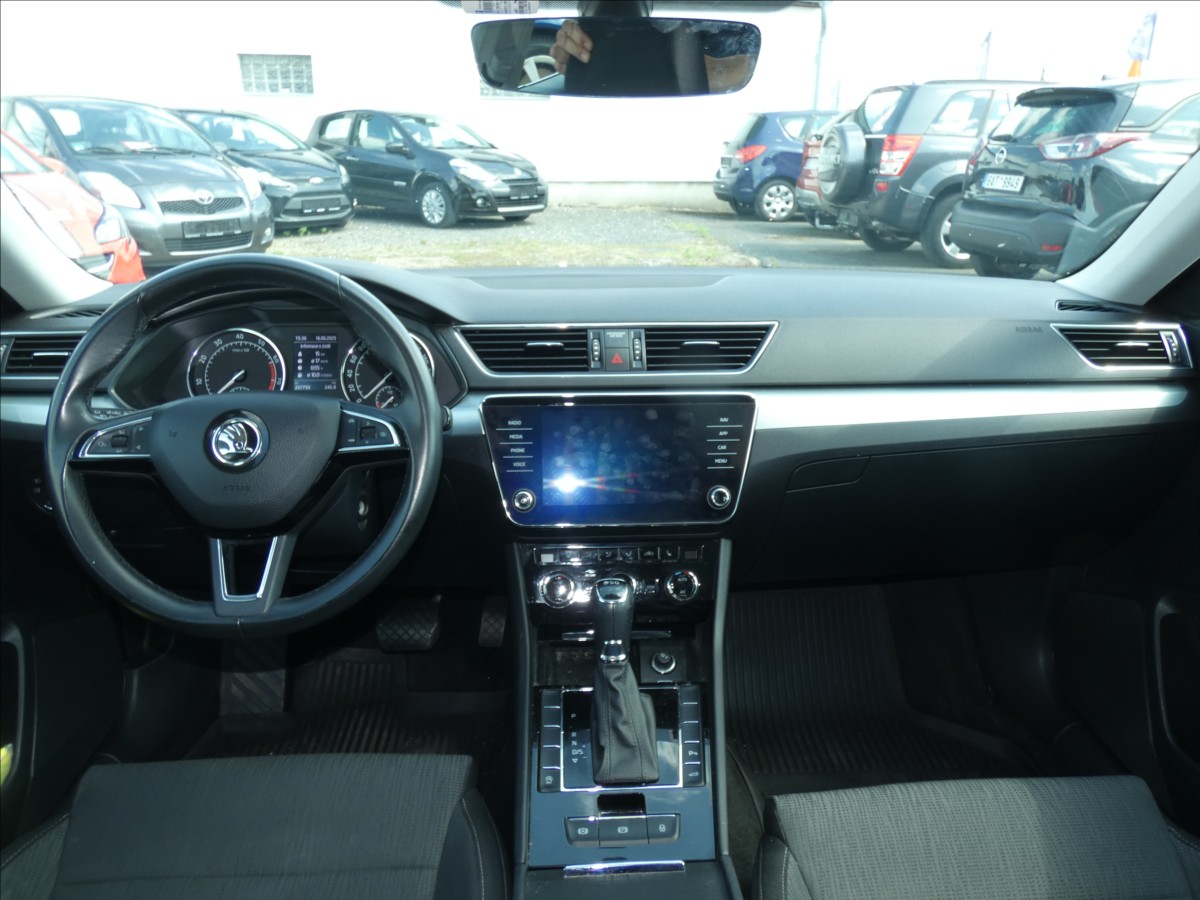 Škoda Superb