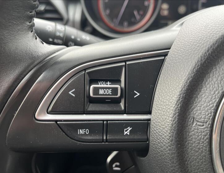 Suzuki Swift 18