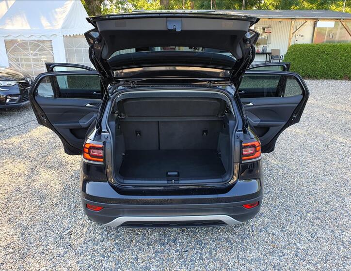Volkswagen T-Cross 38