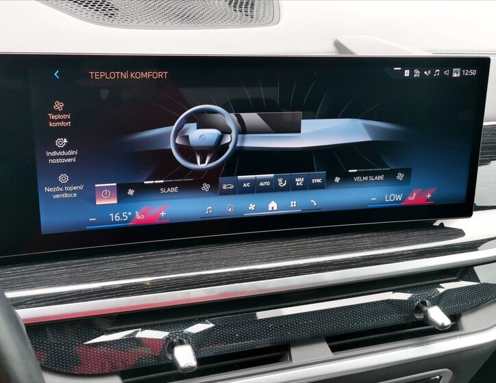 BMW X7 13