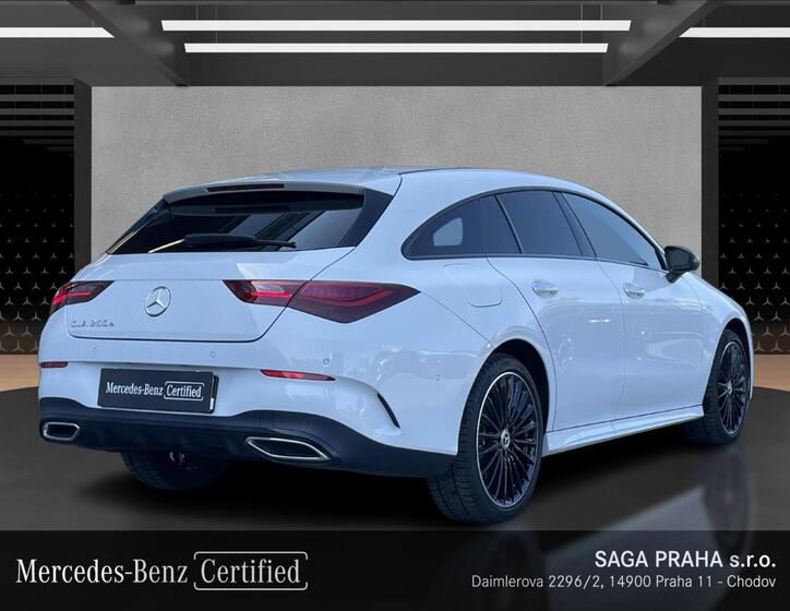 Mercedes-Benz CLA 5