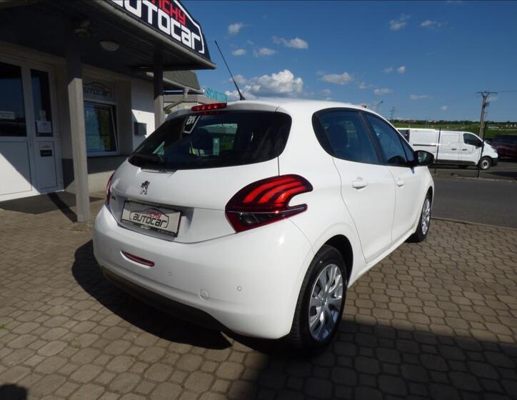 Peugeot 208 3