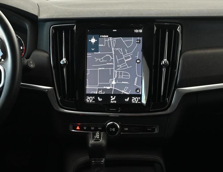 Volvo V90 12