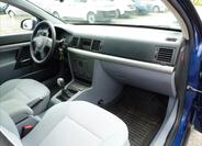 Opel Vectra 25