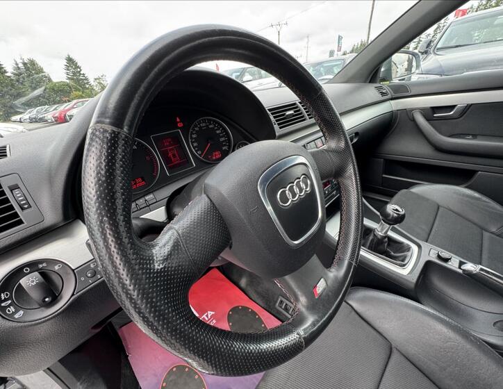 Audi A4 11