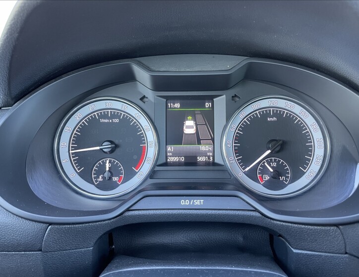 Škoda Octavia 16