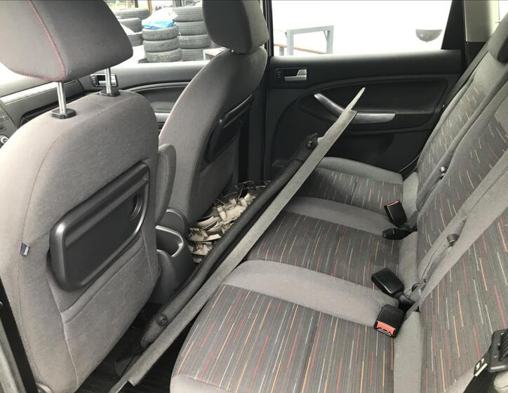 Ford C-MAX 7