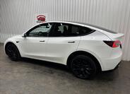 Tesla Model Y 5