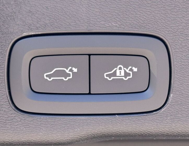 Volvo XC60 9