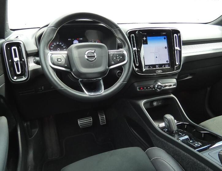 Volvo XC40 5
