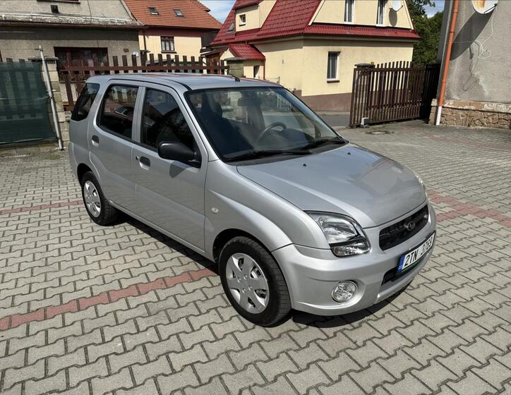 Subaru Justy 1