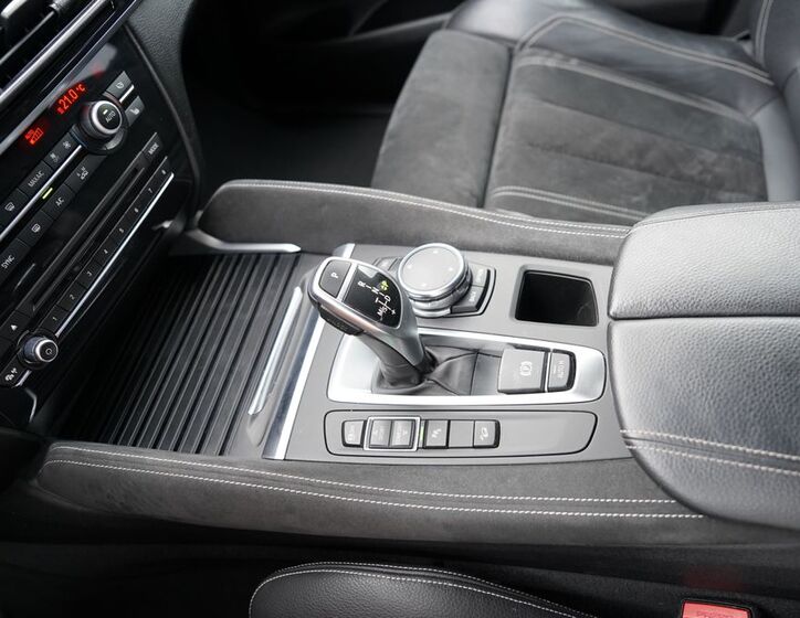 BMW X6 41