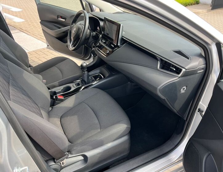 Toyota Corolla 17