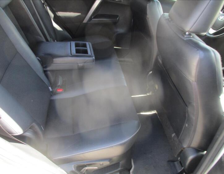 Toyota RAV4 12
