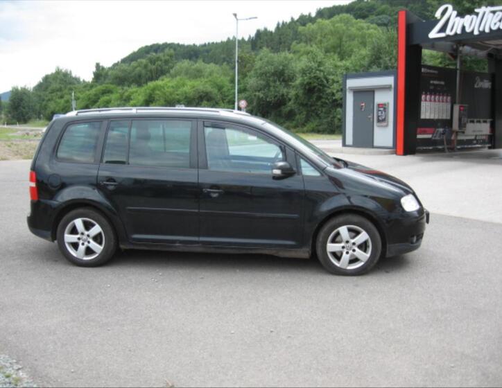 Volkswagen Touran 4