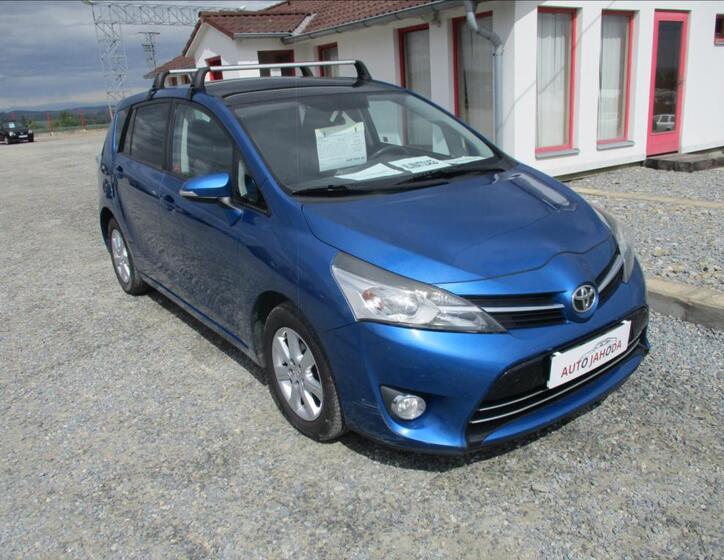 Toyota Verso 1
