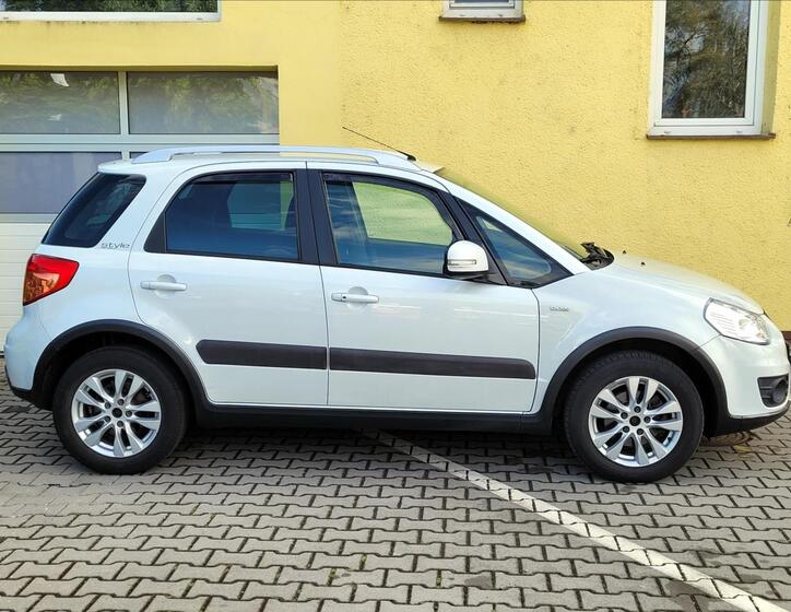 Suzuki SX4 7