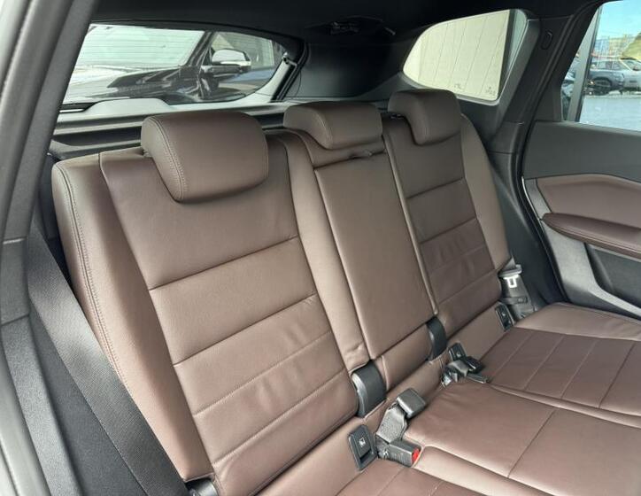 BMW iX1 19
