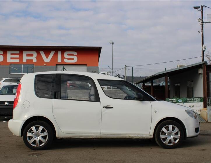 Škoda Roomster 4