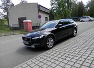 Volvo V90 2