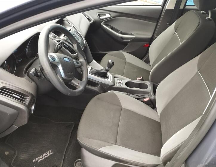 Ford Focus 11