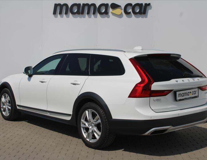 Volvo V90 5
