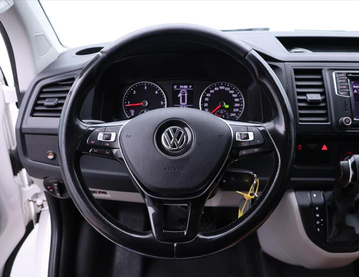 Volkswagen Transporter 18