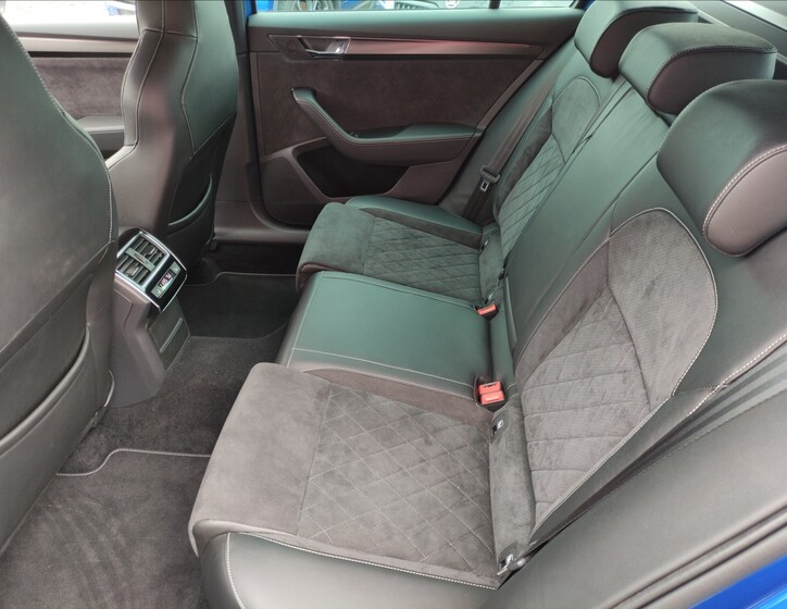 Škoda Superb 8