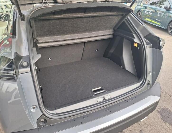 Peugeot 2008 6