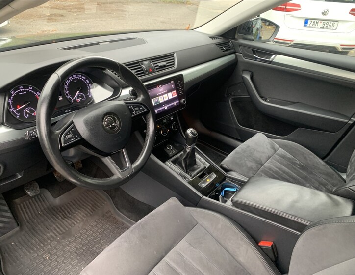 Škoda Superb 10