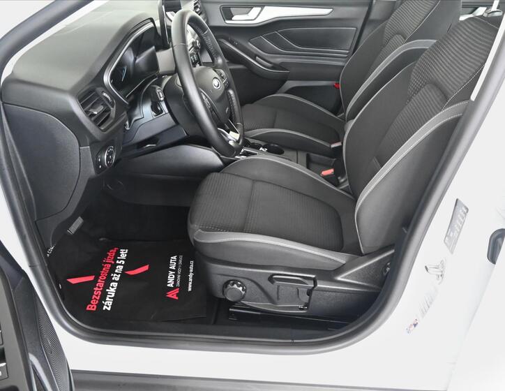 Ford Focus 9