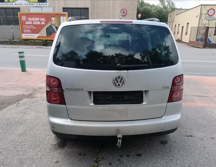 Volkswagen Touran 11