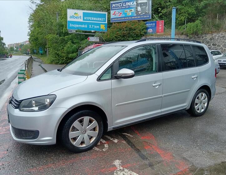 Volkswagen Touran 5
