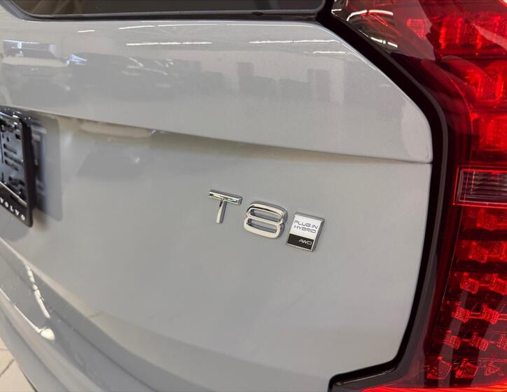 Volvo XC90 13