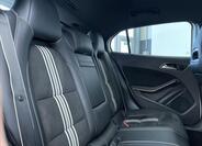 Mercedes-Benz GLA 19