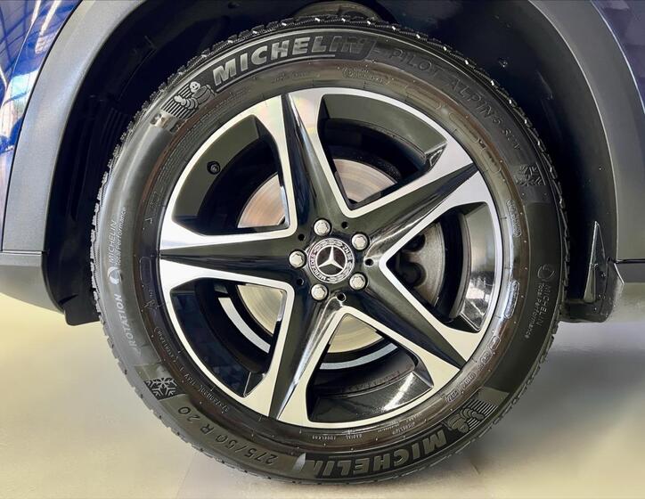 Mercedes-Benz GLE 9