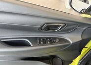 Hyundai i20 8