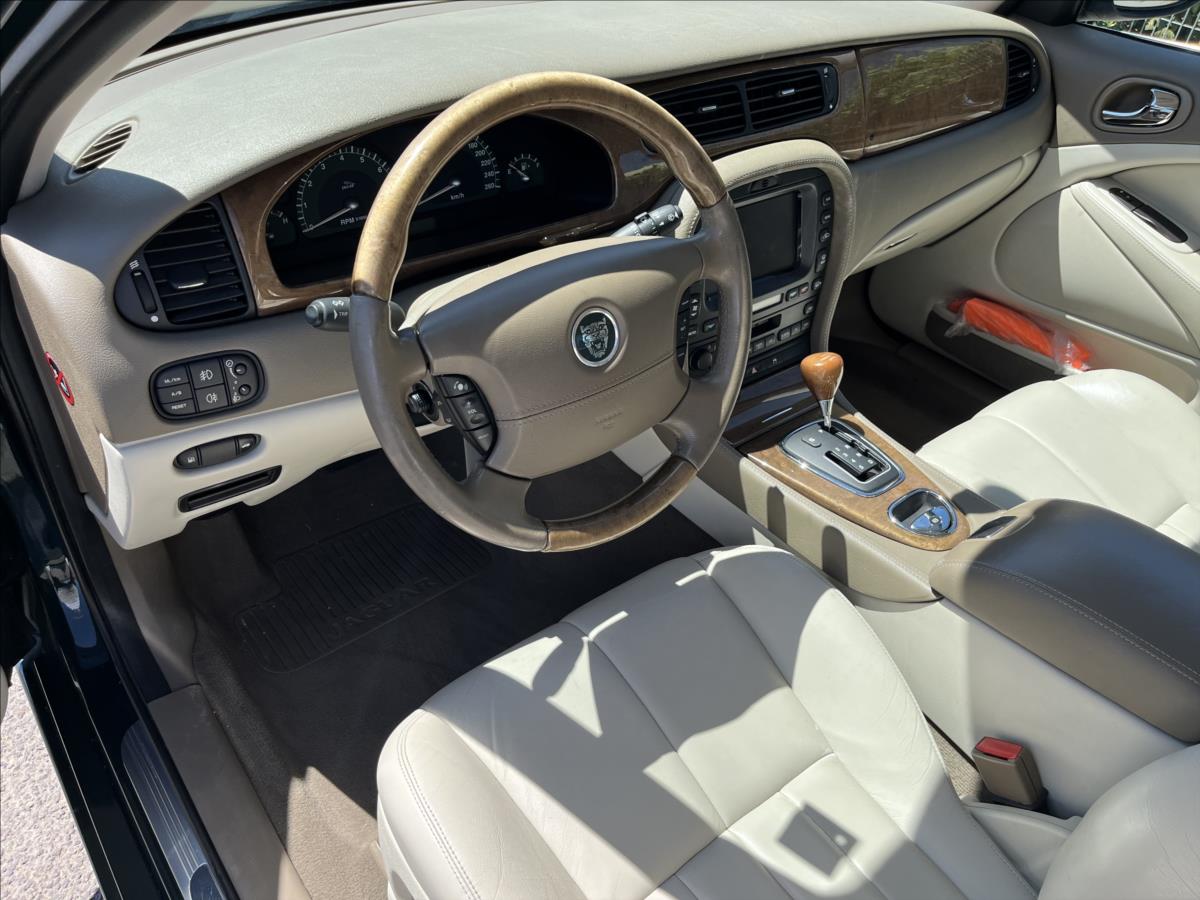 Jaguar S-Type