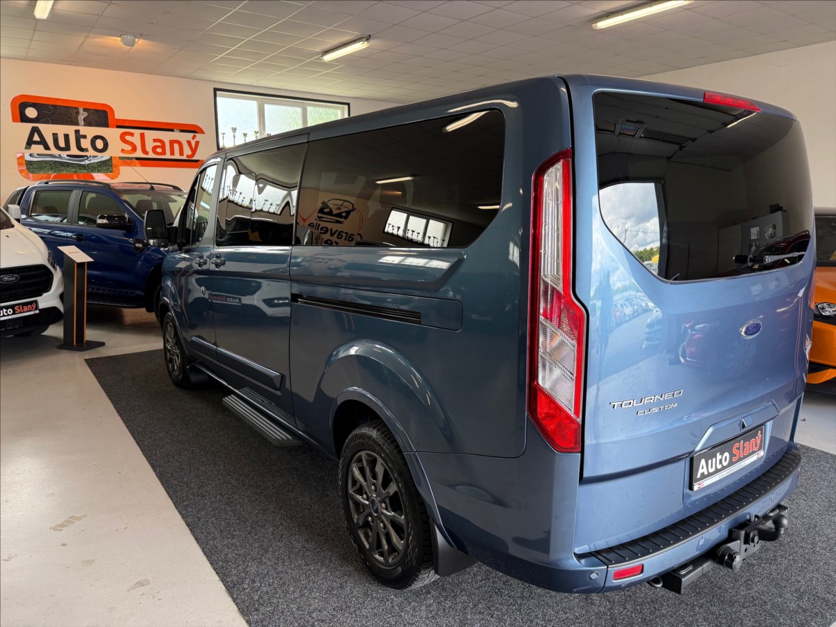Ford Tourneo Custom