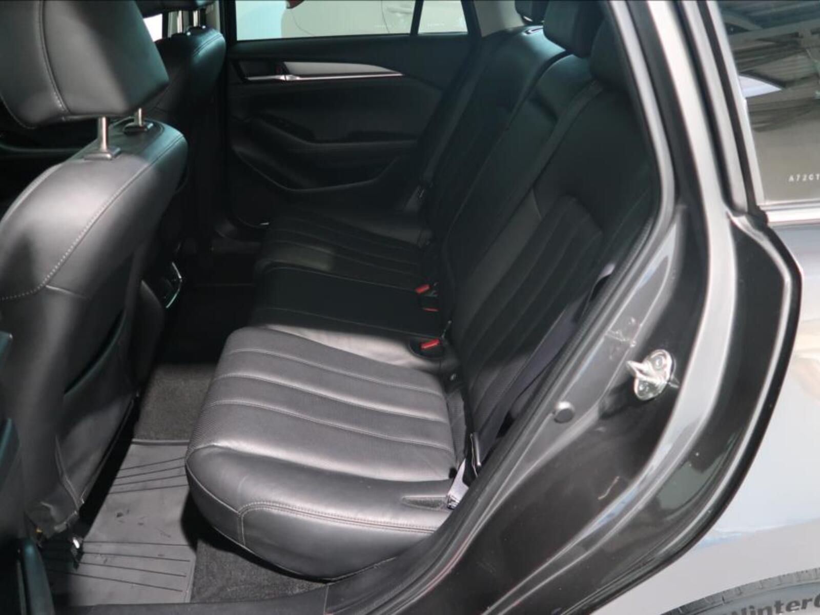 Mazda 6 8