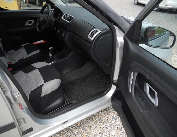 Škoda Roomster 19