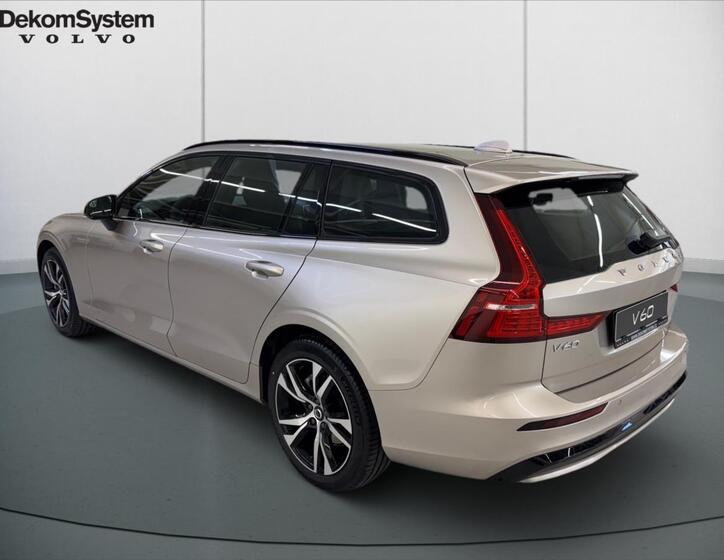 Volvo V60 4