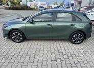 KIA Ceed 4