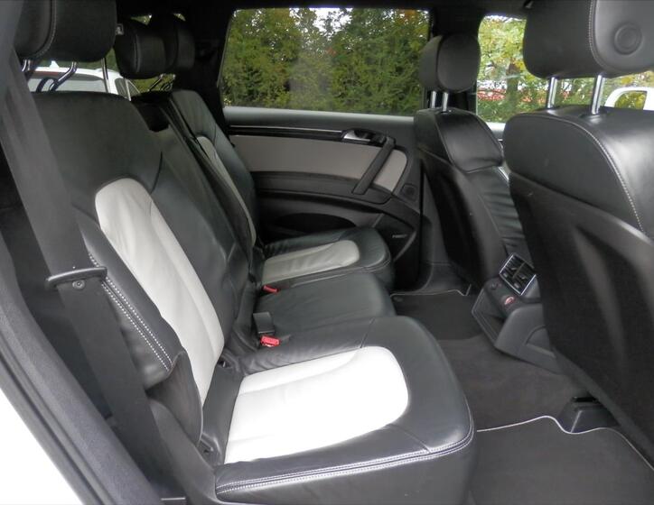 Audi Q7 17