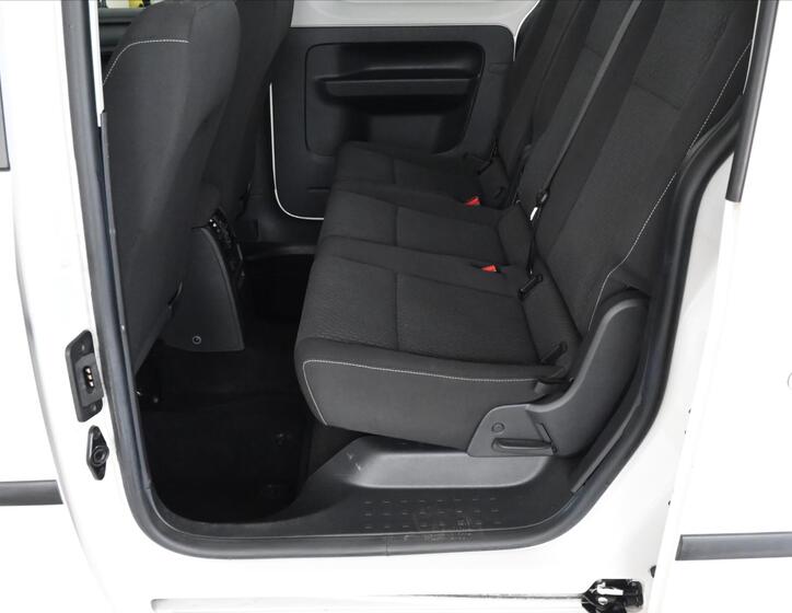 Volkswagen Caddy 11