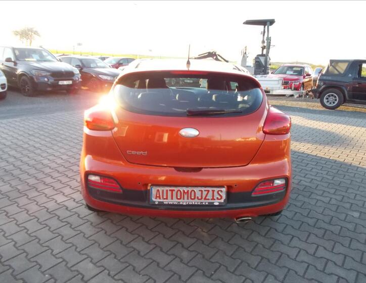 KIA Ceed 9