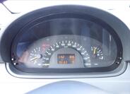 Mercedes-Benz Vito 25