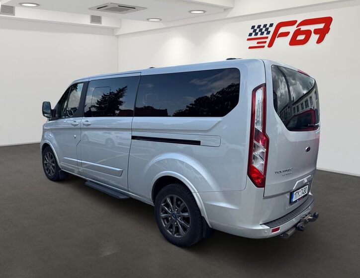 Ford Tourneo Custom 4
